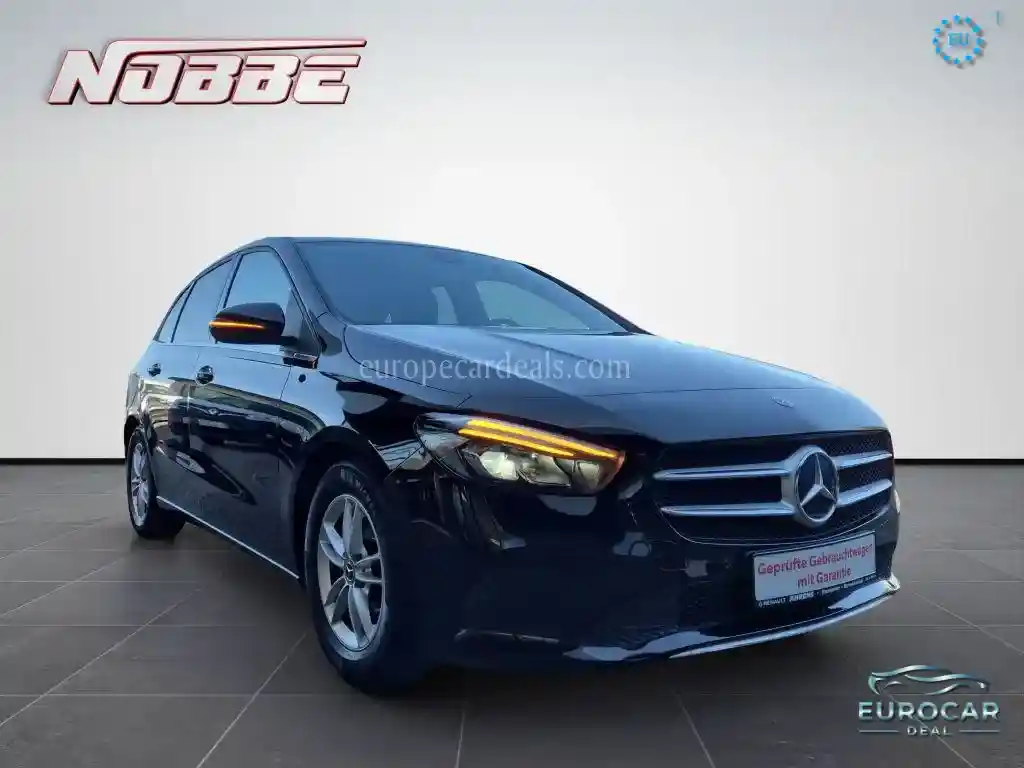 Mercedes-Benz B 180