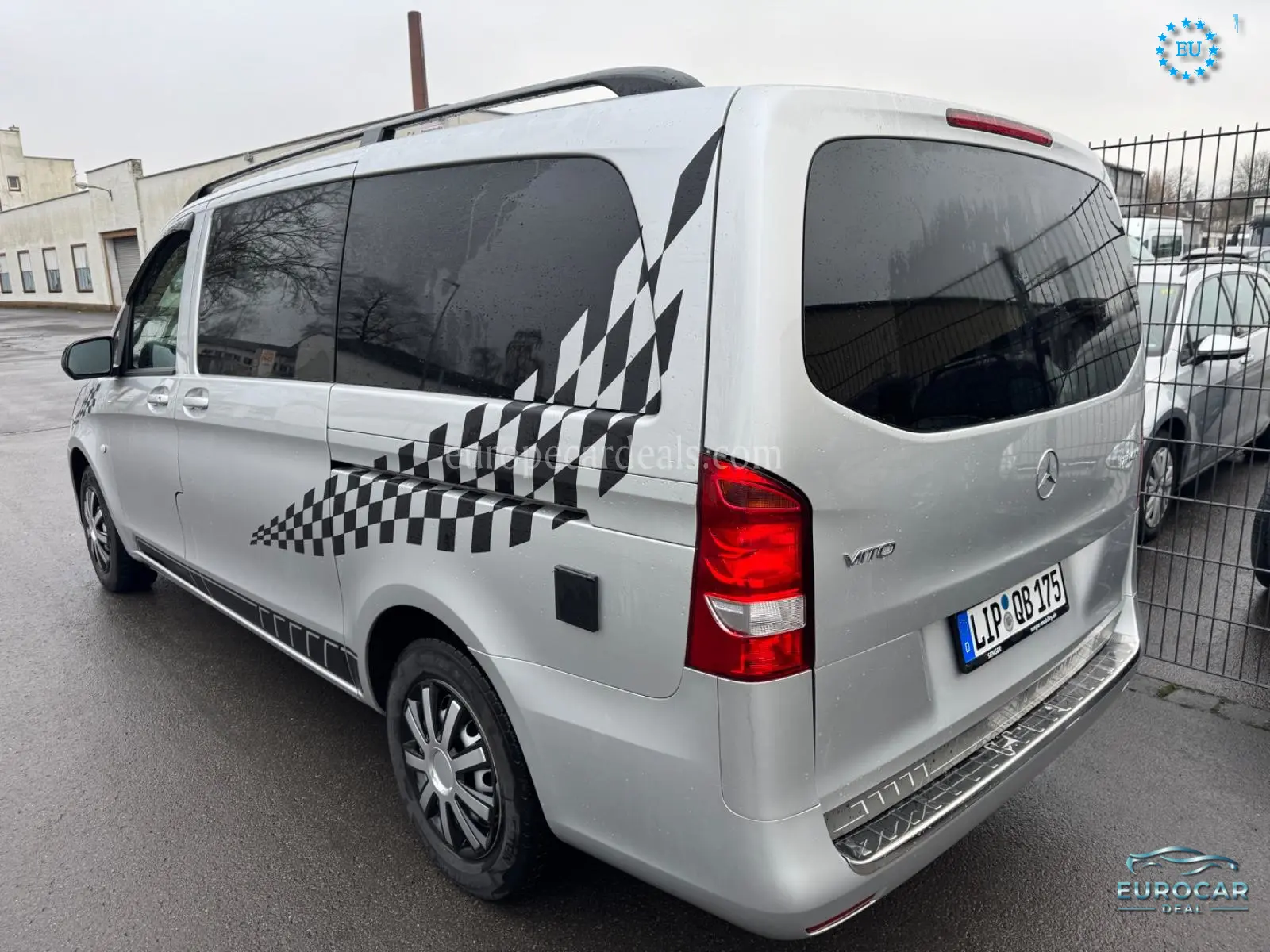 Mercedes-Benz V 220