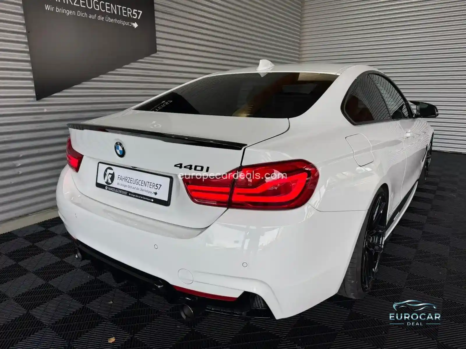 BMW 440