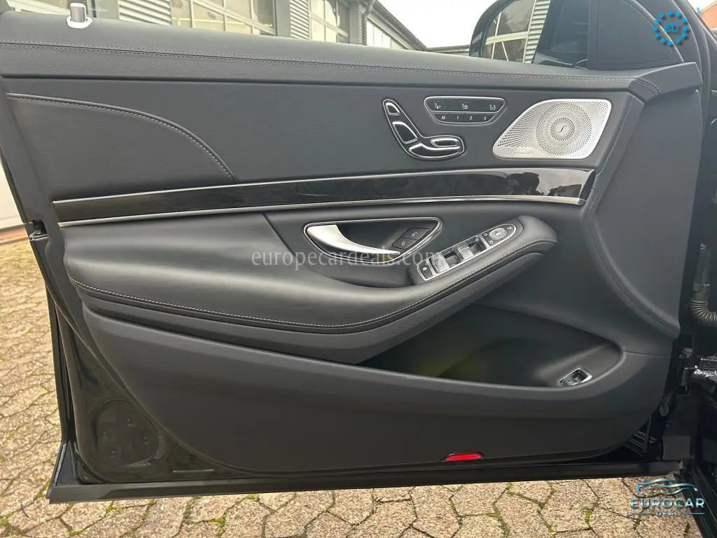 Mercedes-Benz S 400