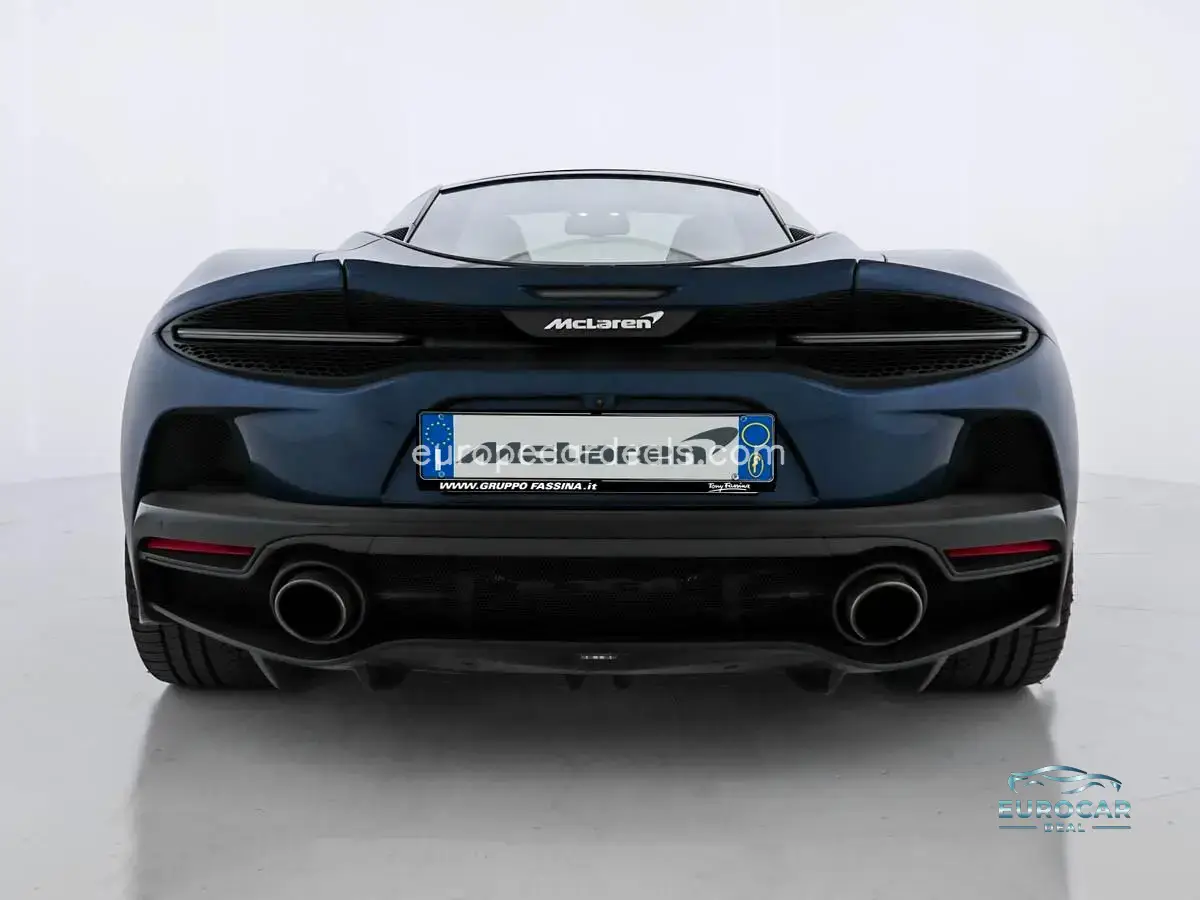 McLaren GT