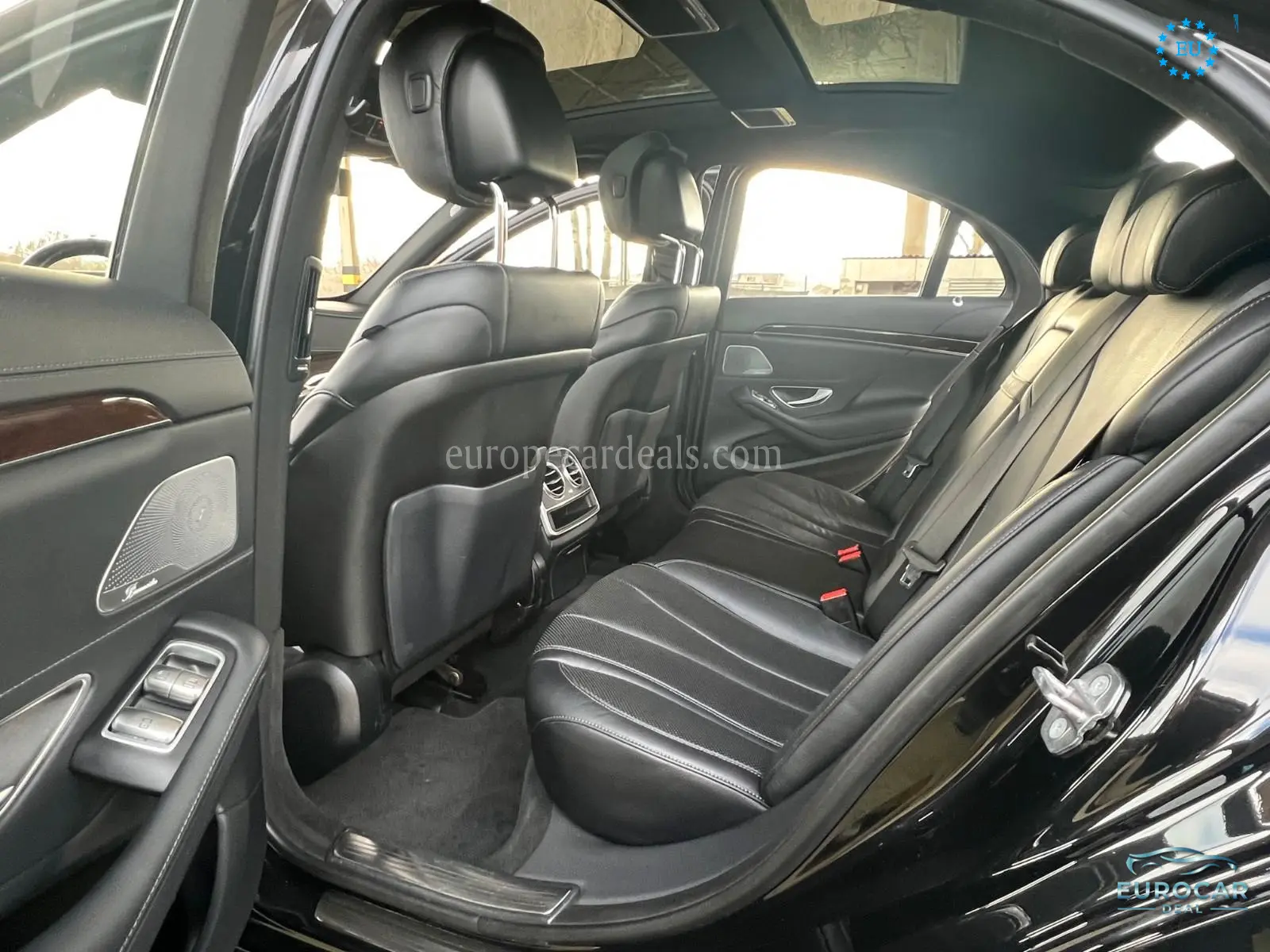 Mercedes-Benz S 560