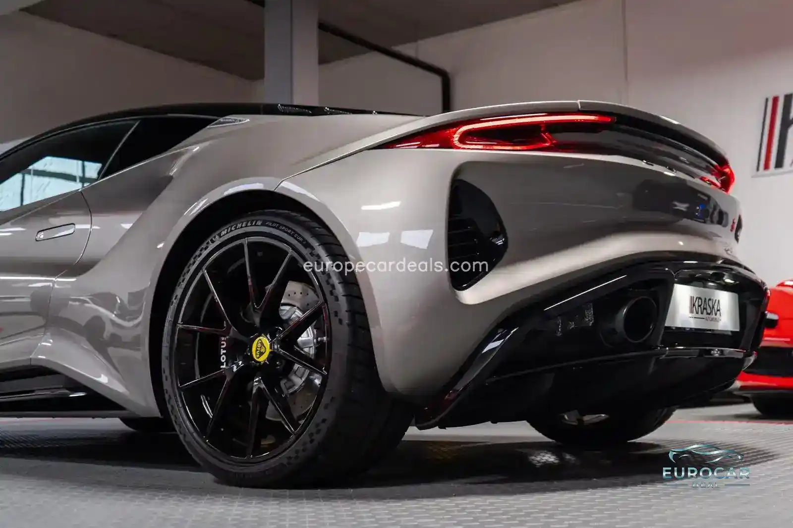 Lotus Emira
