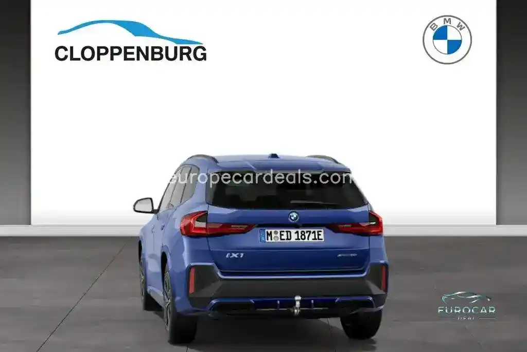 BMW iX1