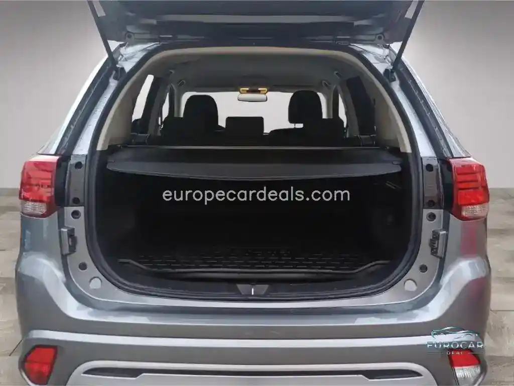 Mitsubishi Plug-in Hybrid Outlander