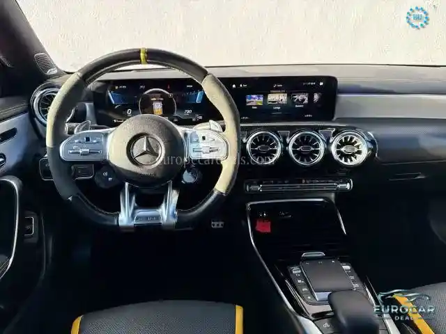 Mercedes-Benz CLA 45 AMG Shooting Brake