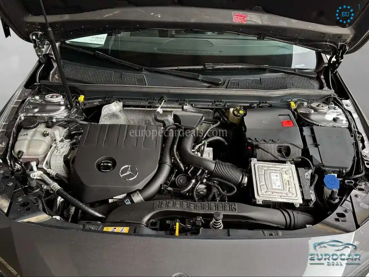 Mercedes-Benz CLA 200