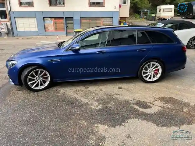 Mercedes-Benz E 63 AMG