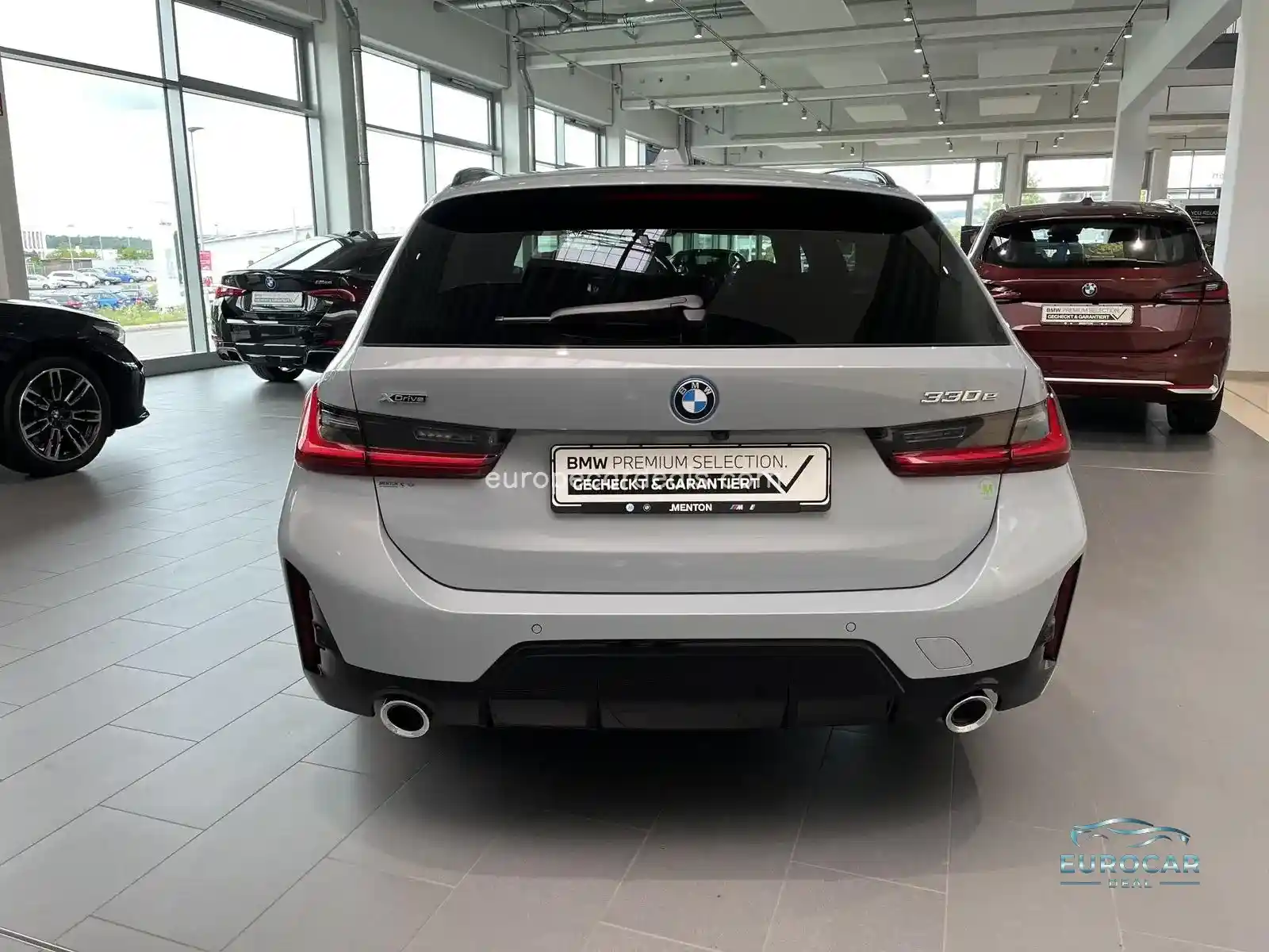 BMW 330