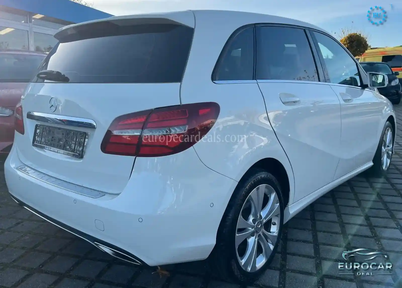 Mercedes-Benz B 180