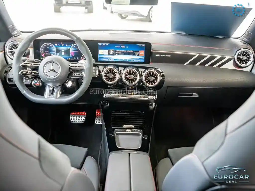 Mercedes-Benz CLA 45 AMG
