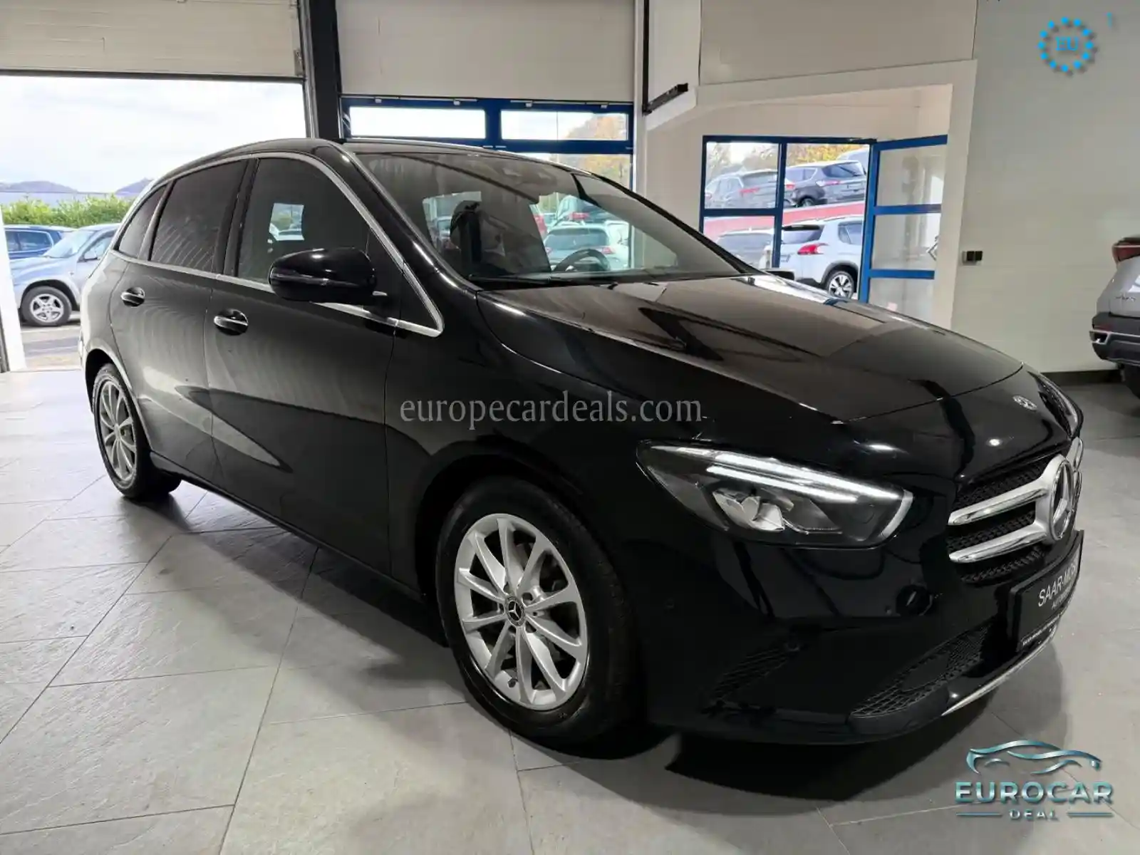 Mercedes-Benz B 180