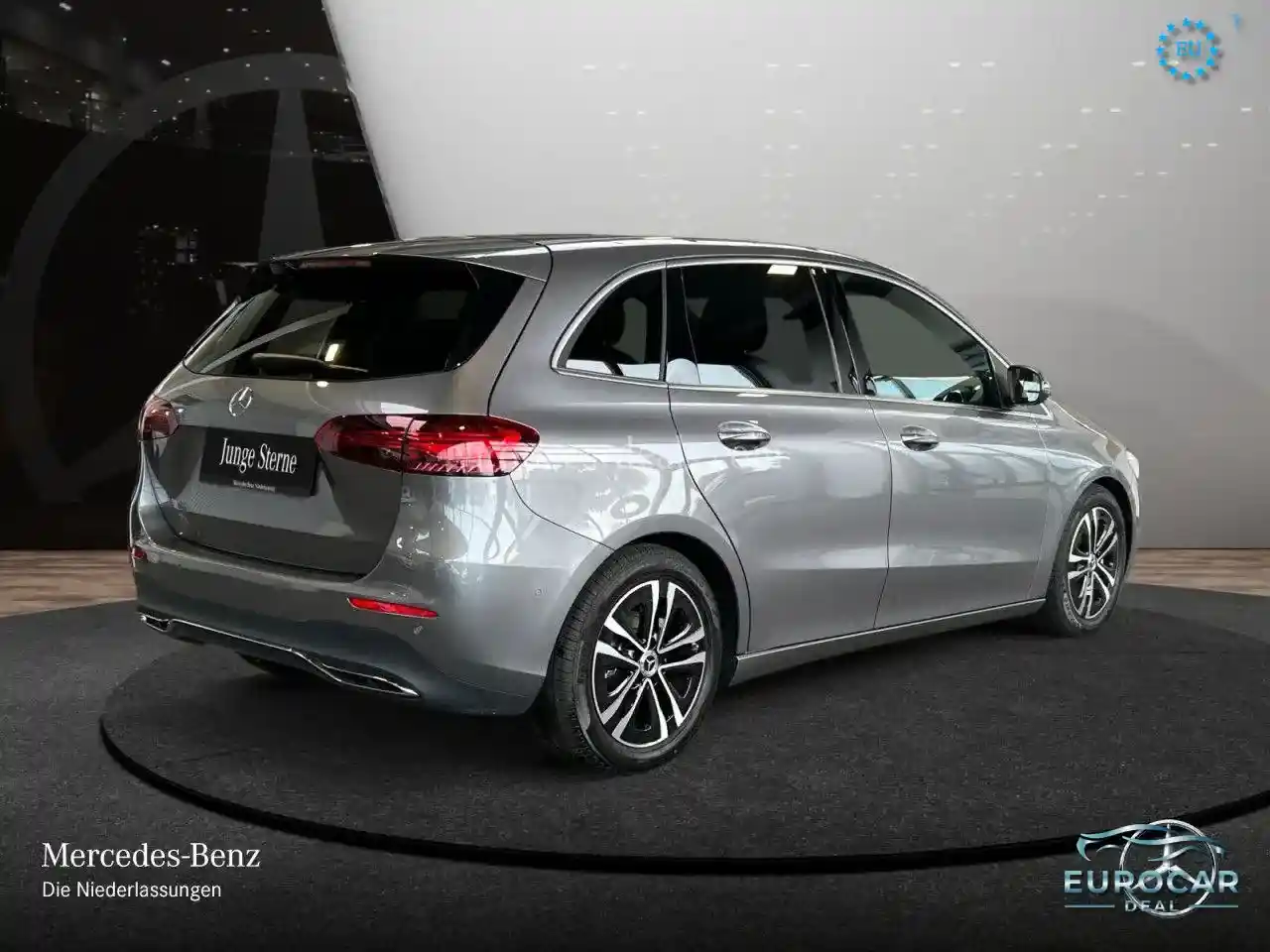 Mercedes-Benz B 200