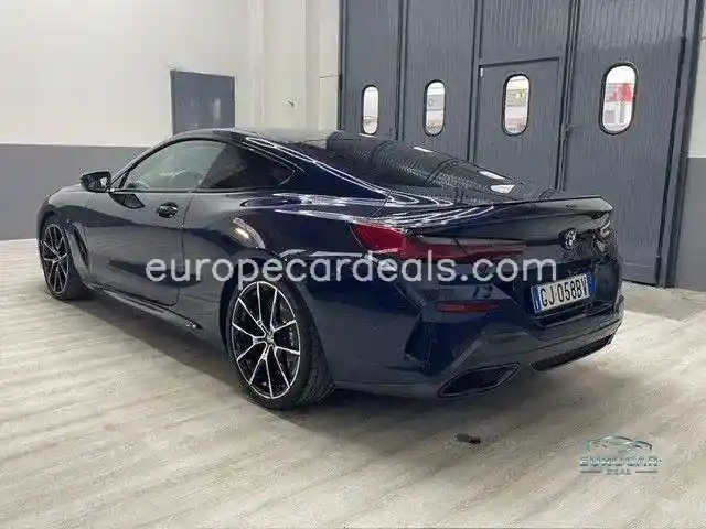 BMW 840