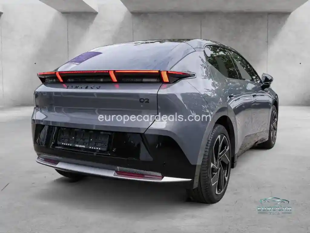 Lynk&Co 02