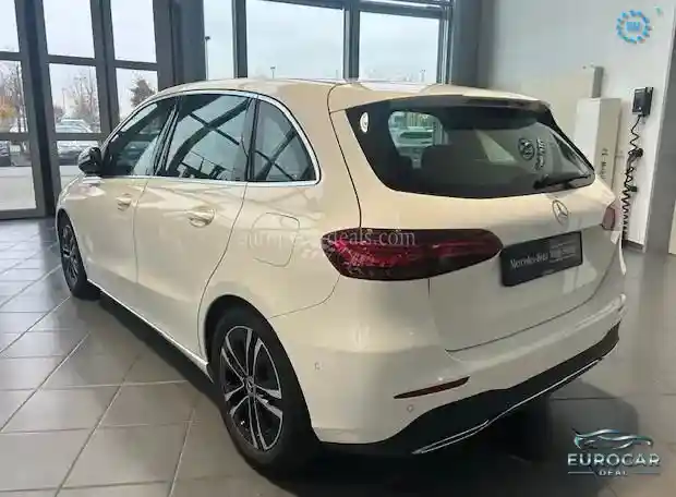 Mercedes-Benz B 220
