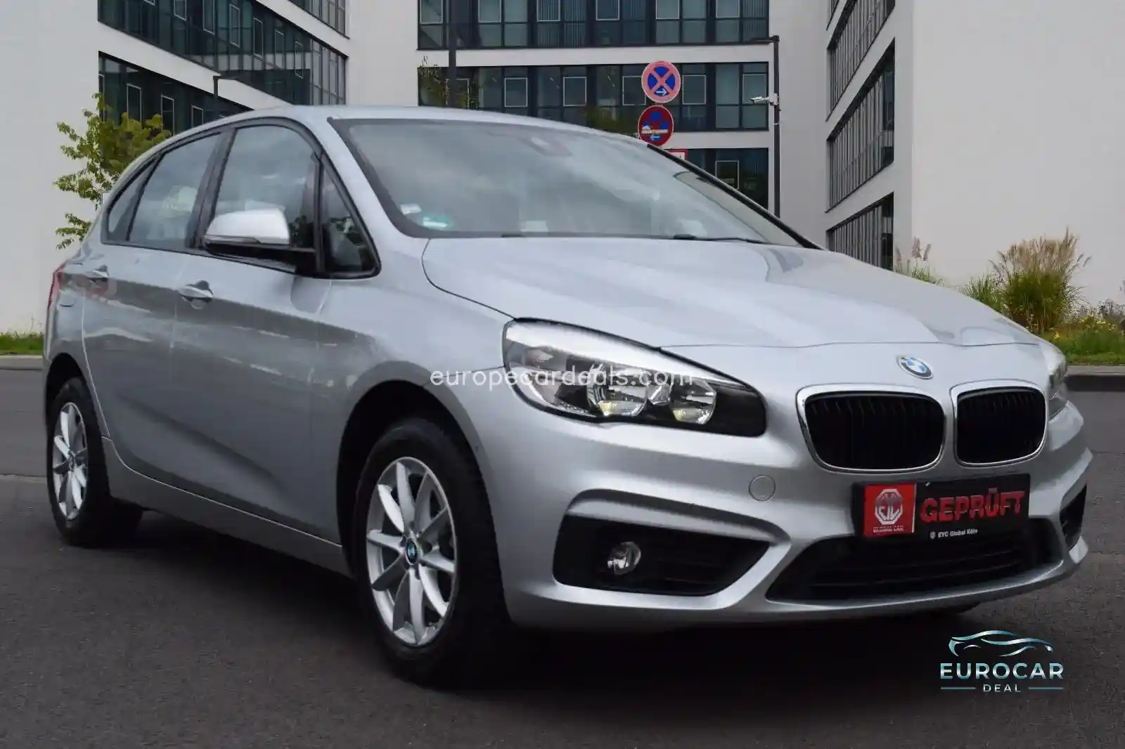 BMW 218
