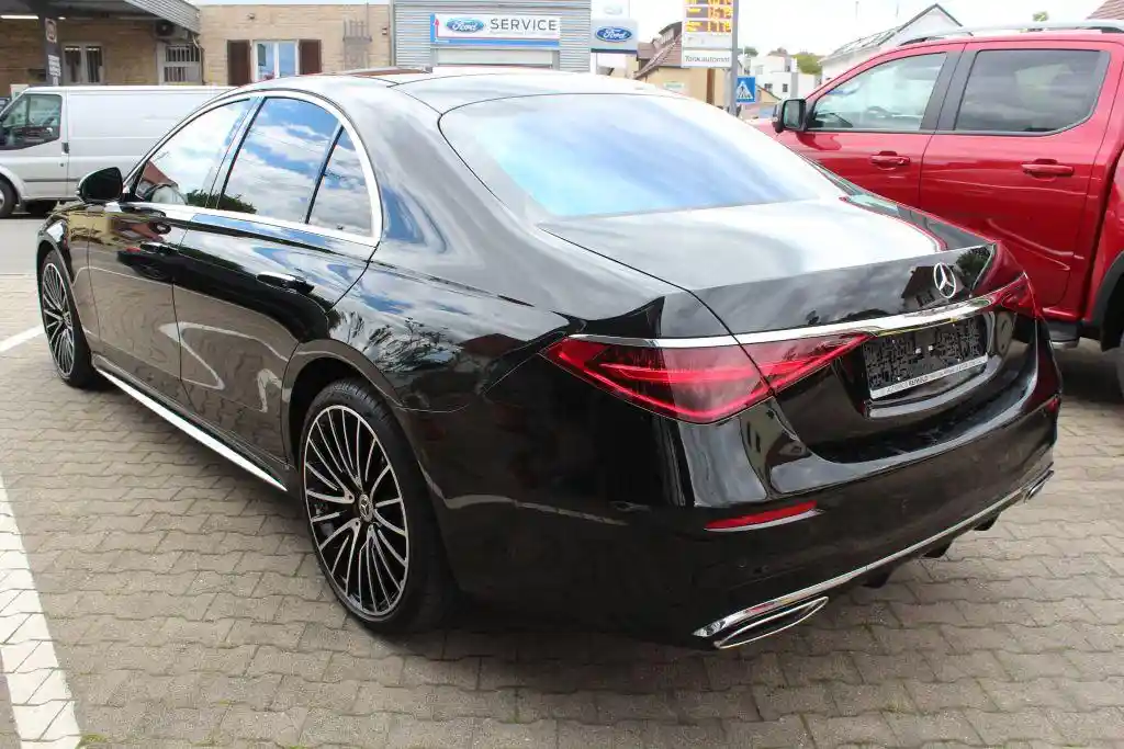 Mercedes-Benz S 500
