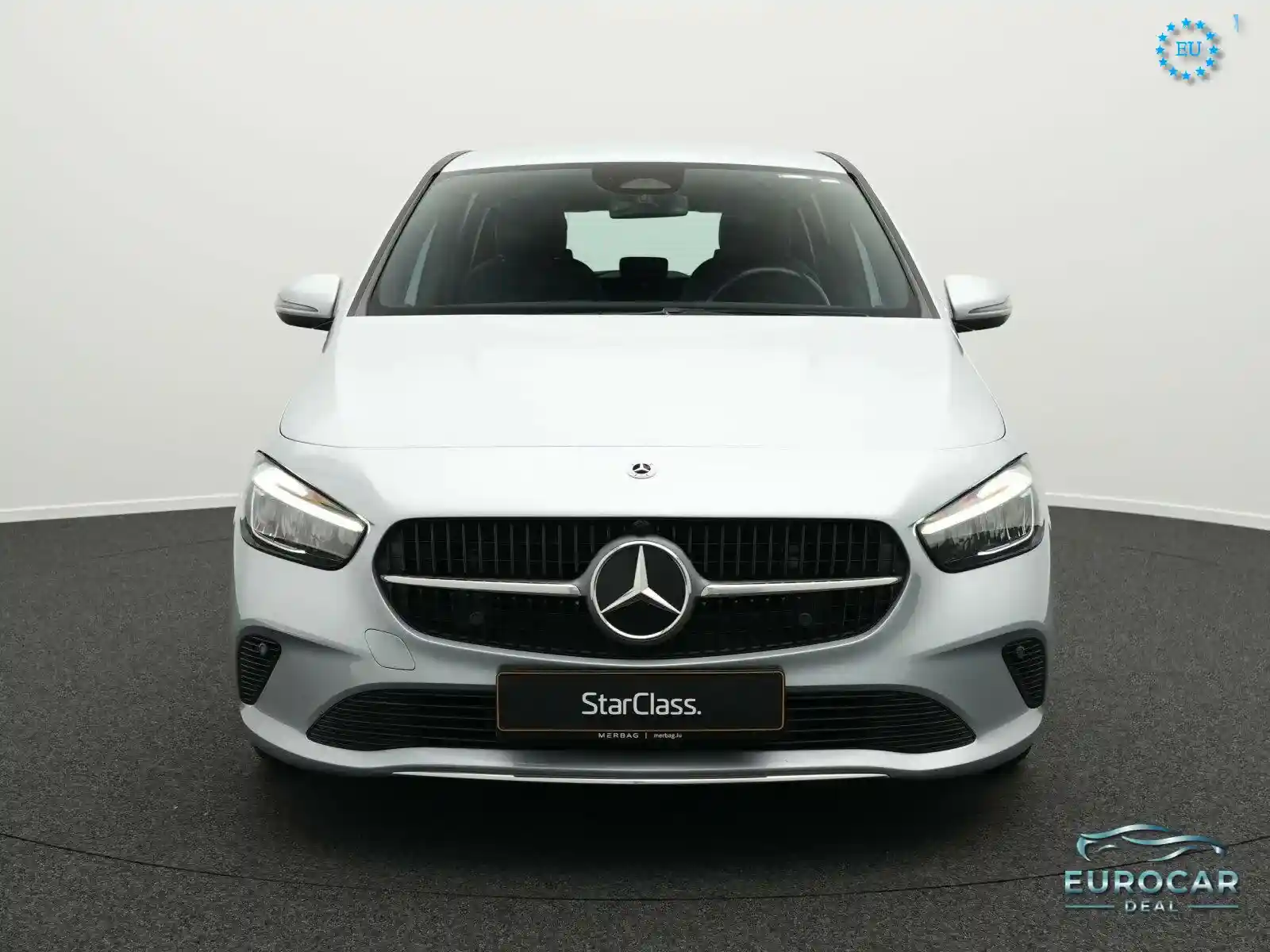 Mercedes-Benz B 180