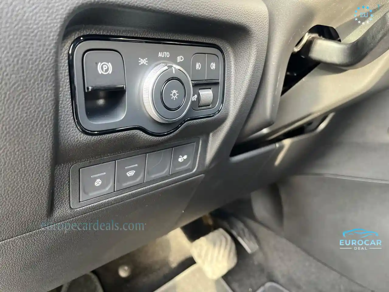 Mercedes-Benz EQT