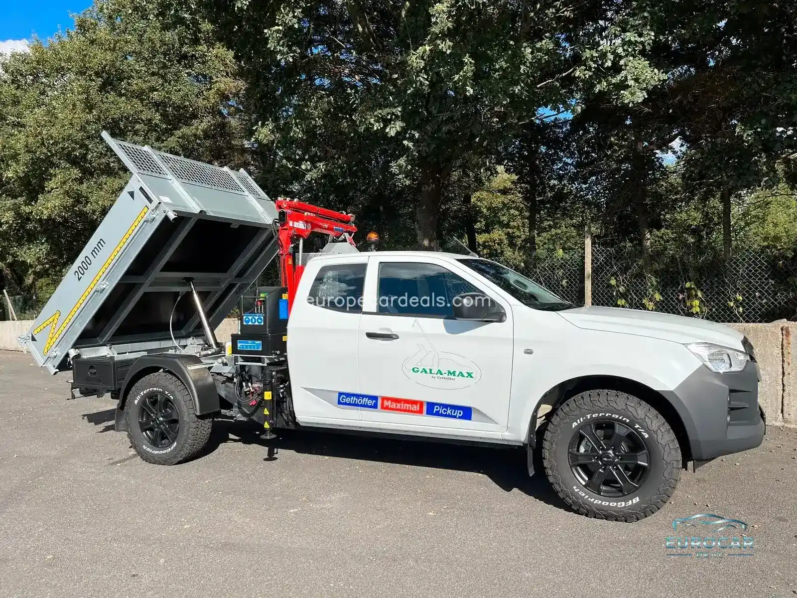Space Cab L AT BIG-MAX L2 Kipper und Kran