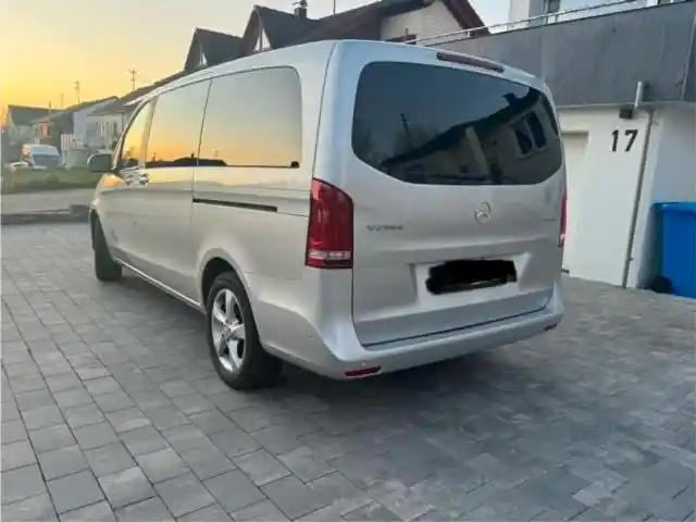 Mercedes-Benz V 250