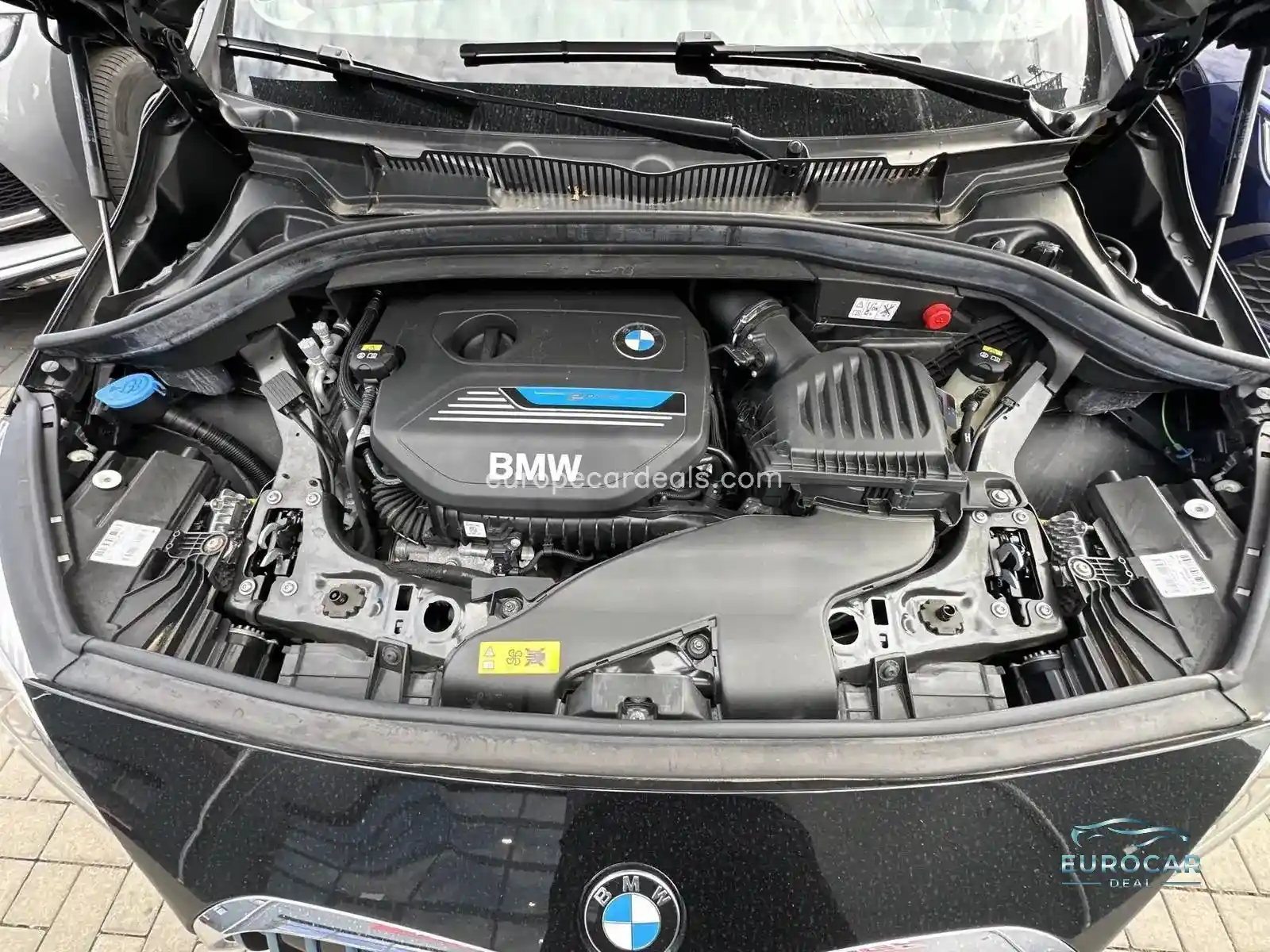 BMW 225