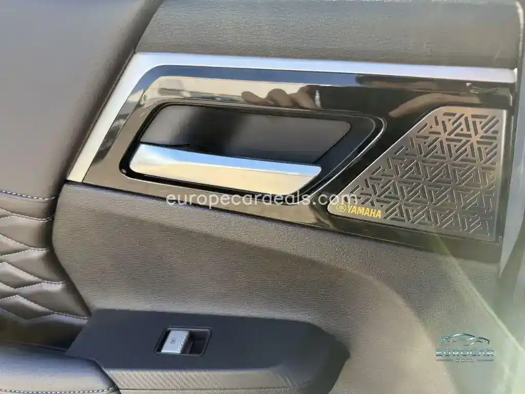 Mitsubishi Plug-in Hybrid Outlander