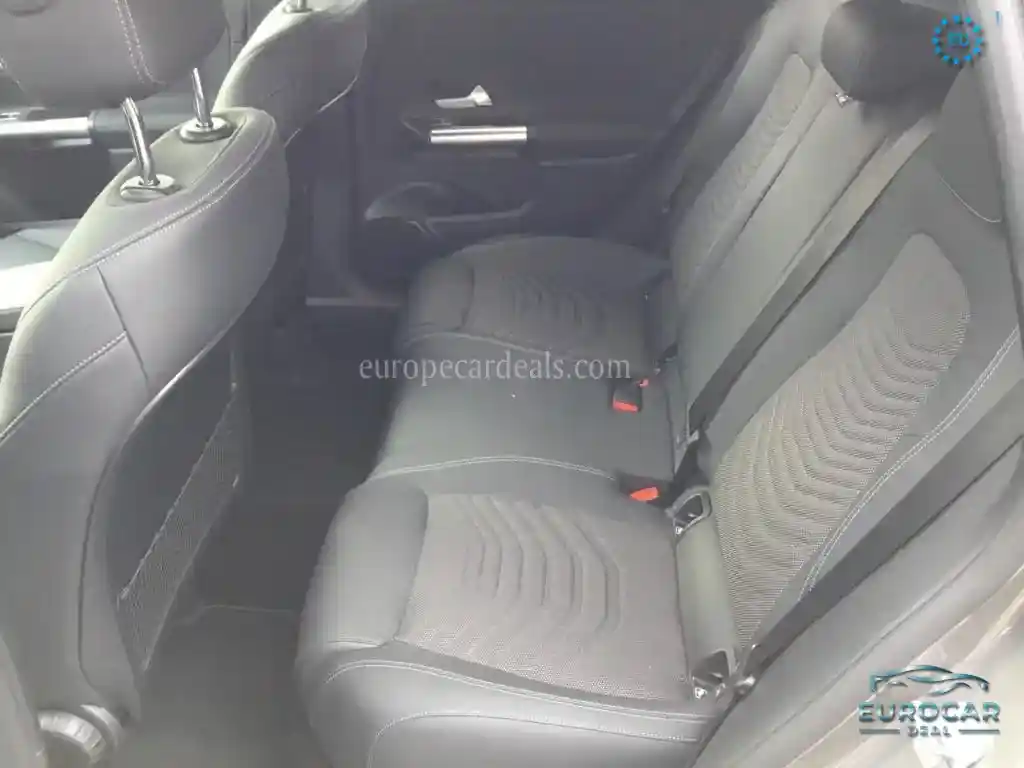 Mercedes-Benz B 220