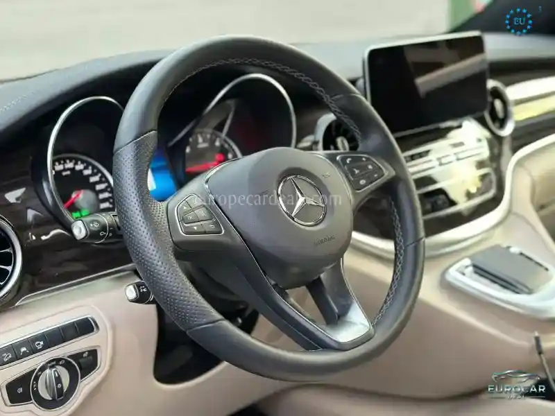 Mercedes-Benz V 300