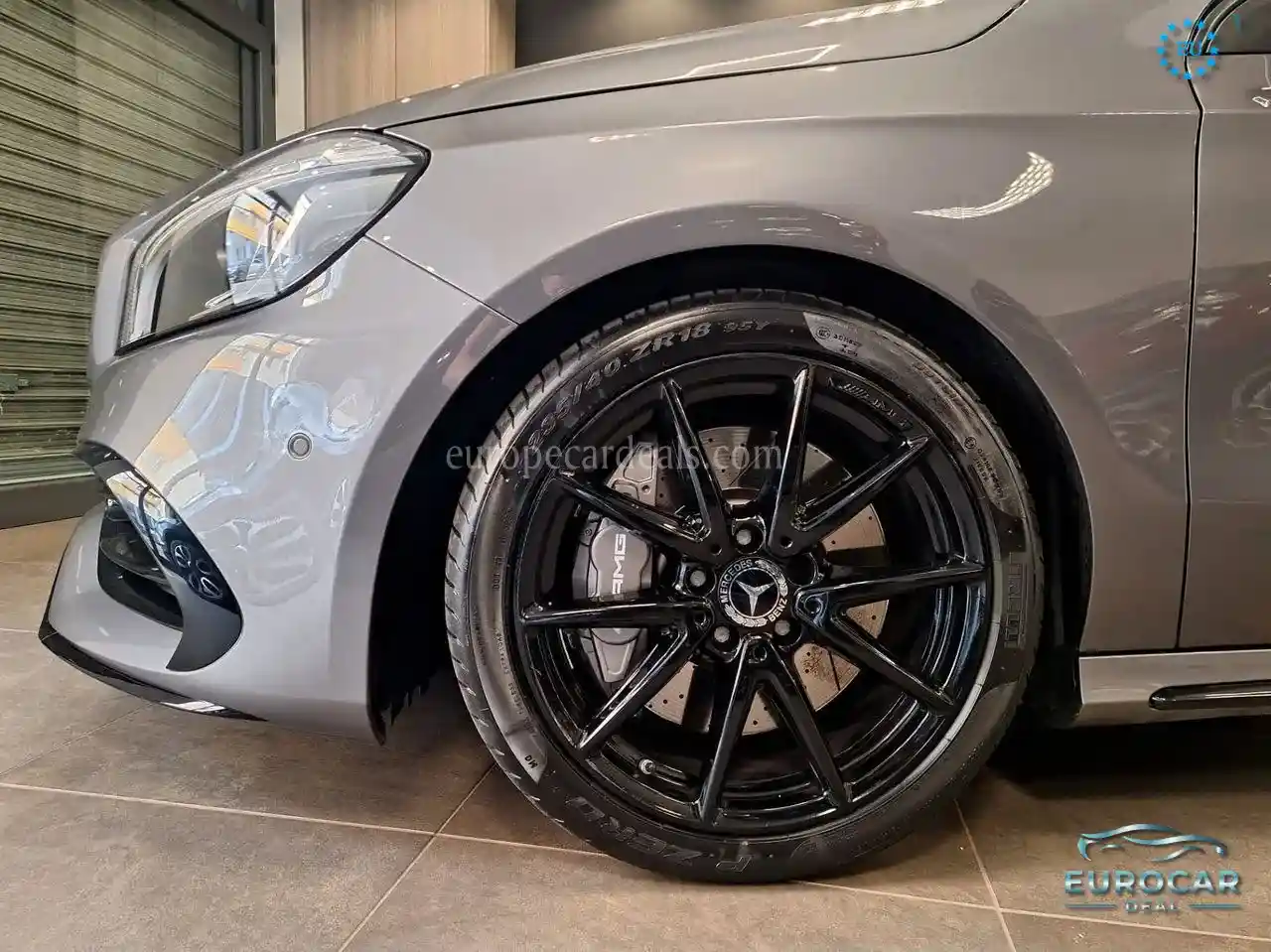 Mercedes-Benz A 45 AMG