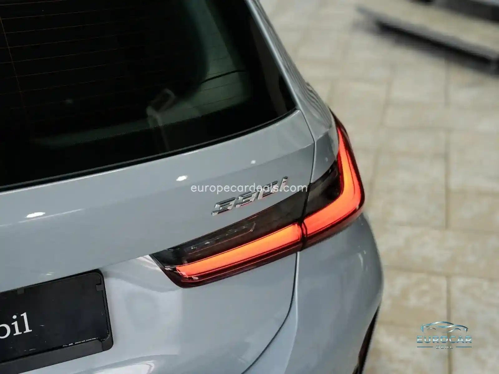 BMW 330