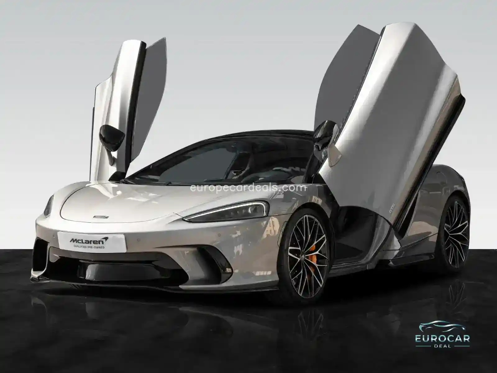 McLaren GT