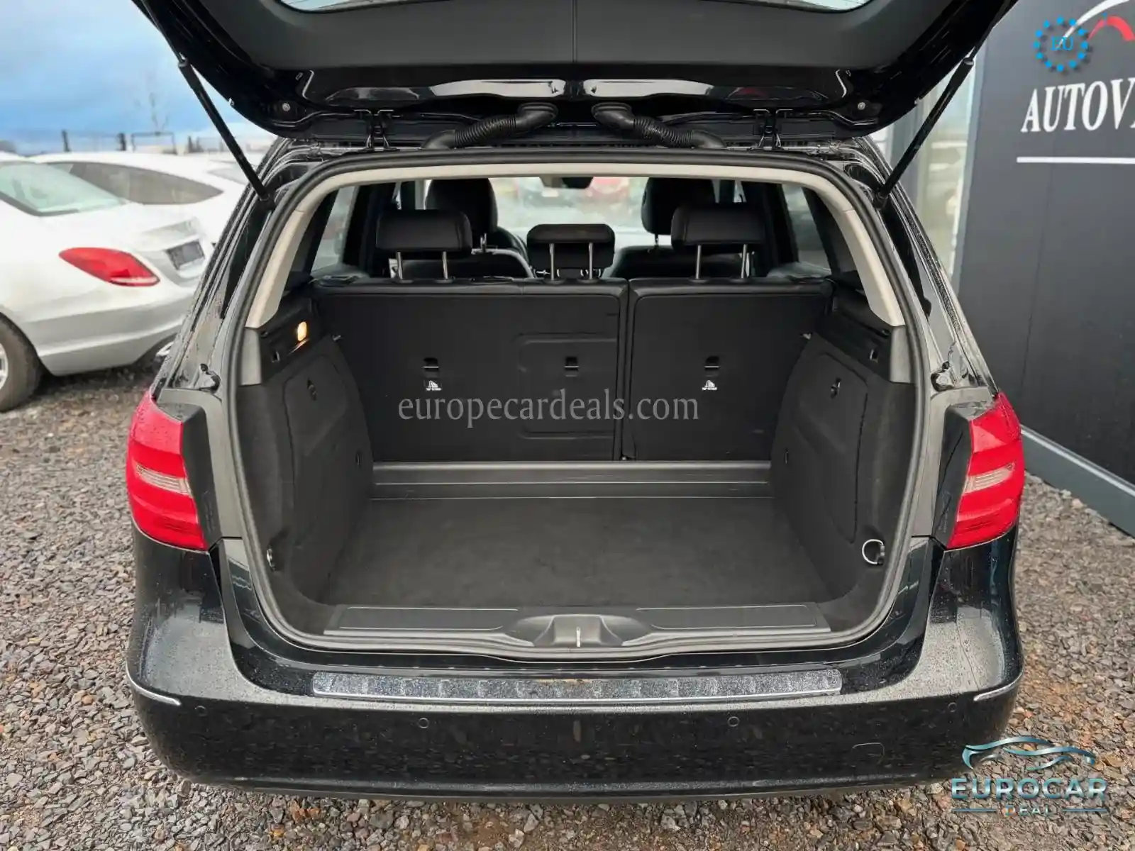 Mercedes-Benz B 200