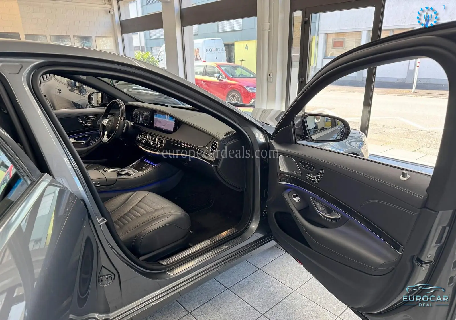 Mercedes-Benz S 560