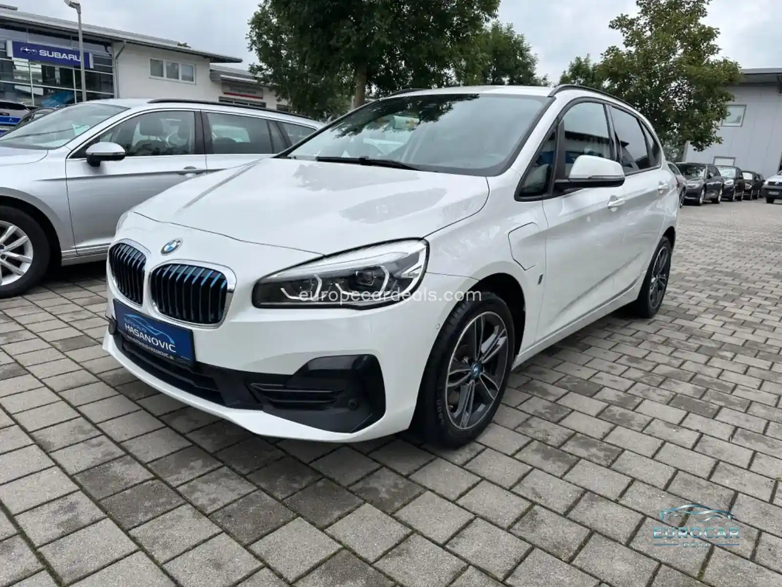 BMW 225