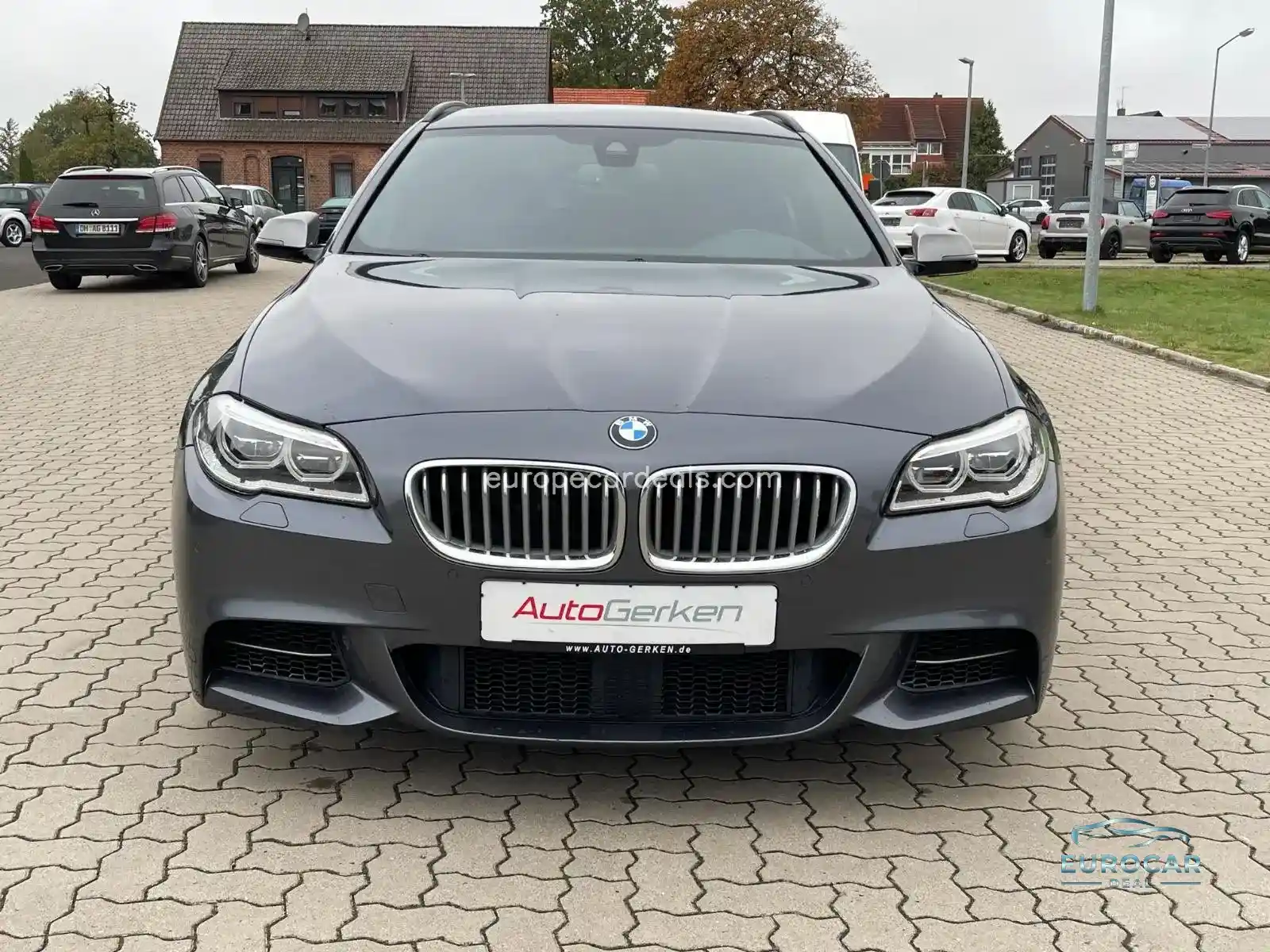 BMW M550