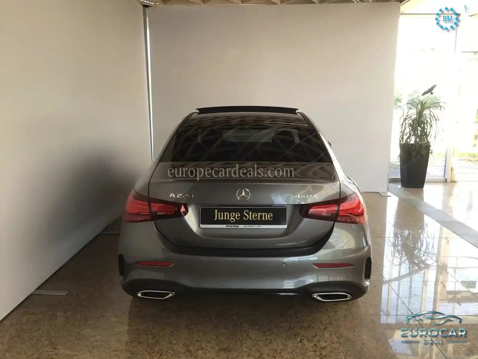 Mercedes-Benz A 220