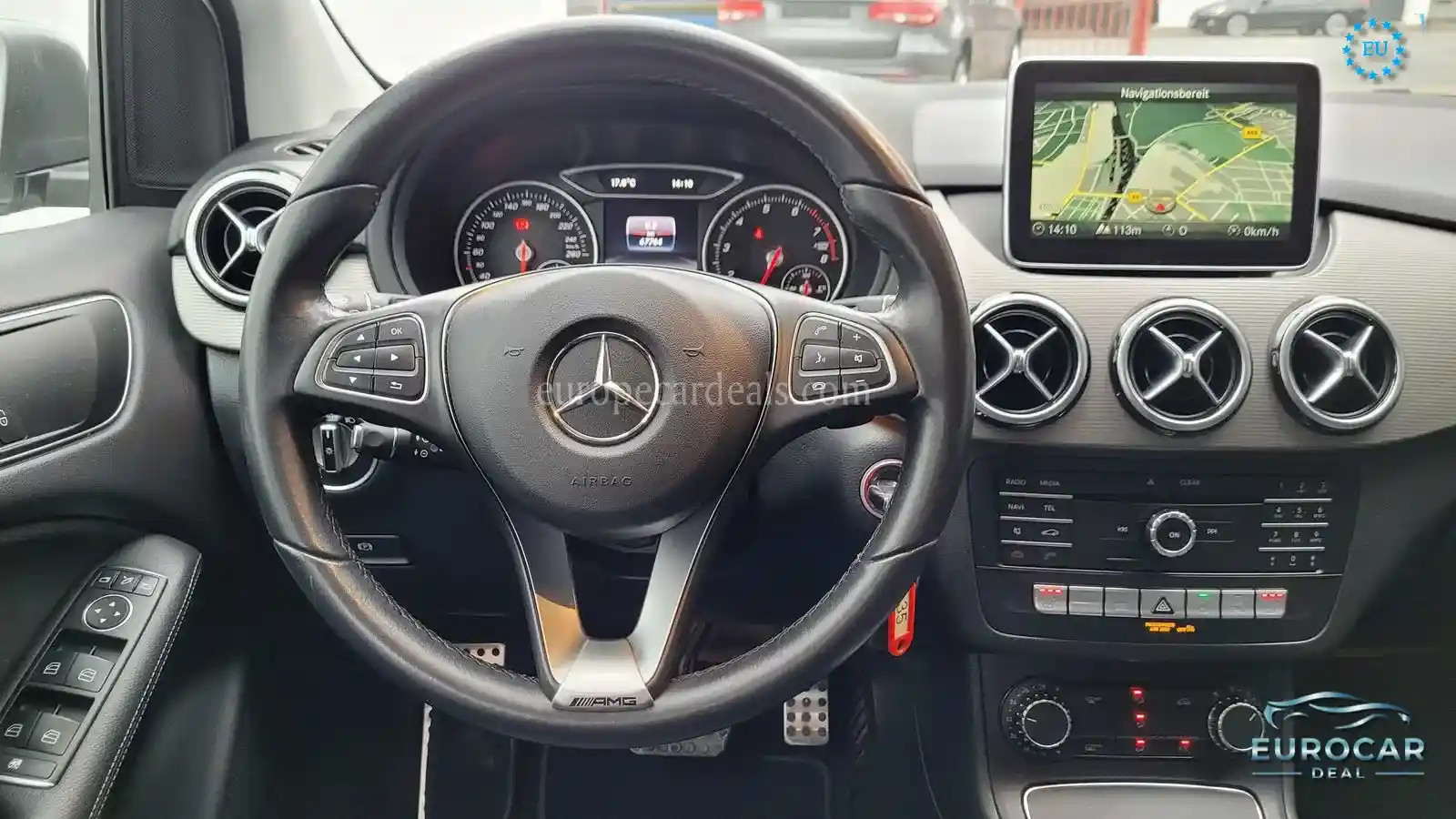 Mercedes-Benz B 180