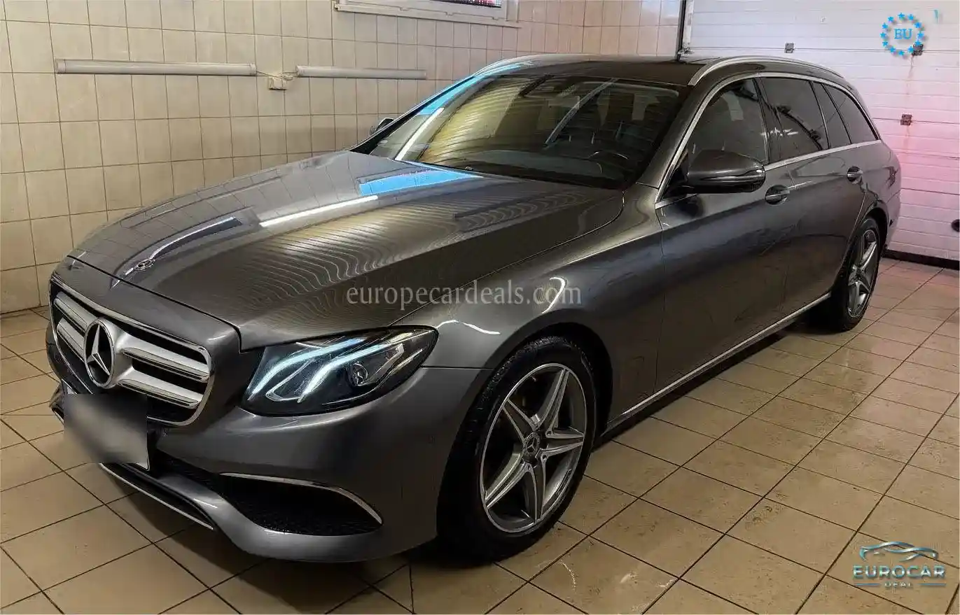 Mercedes-Benz E 200