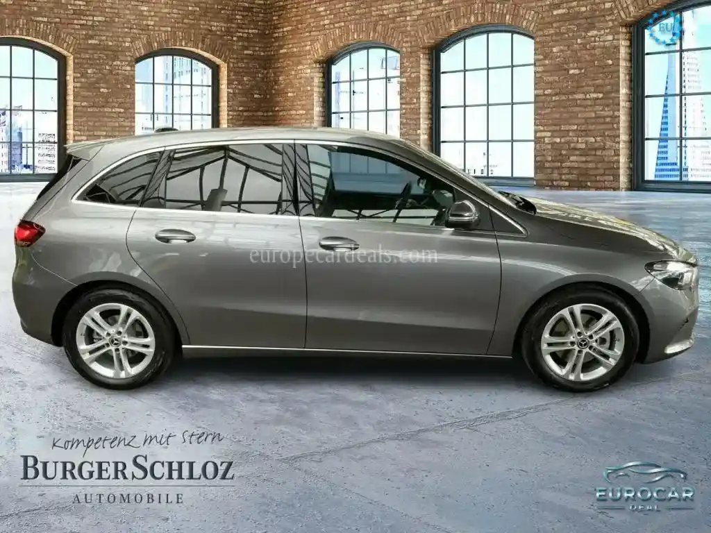 Mercedes-Benz B 180