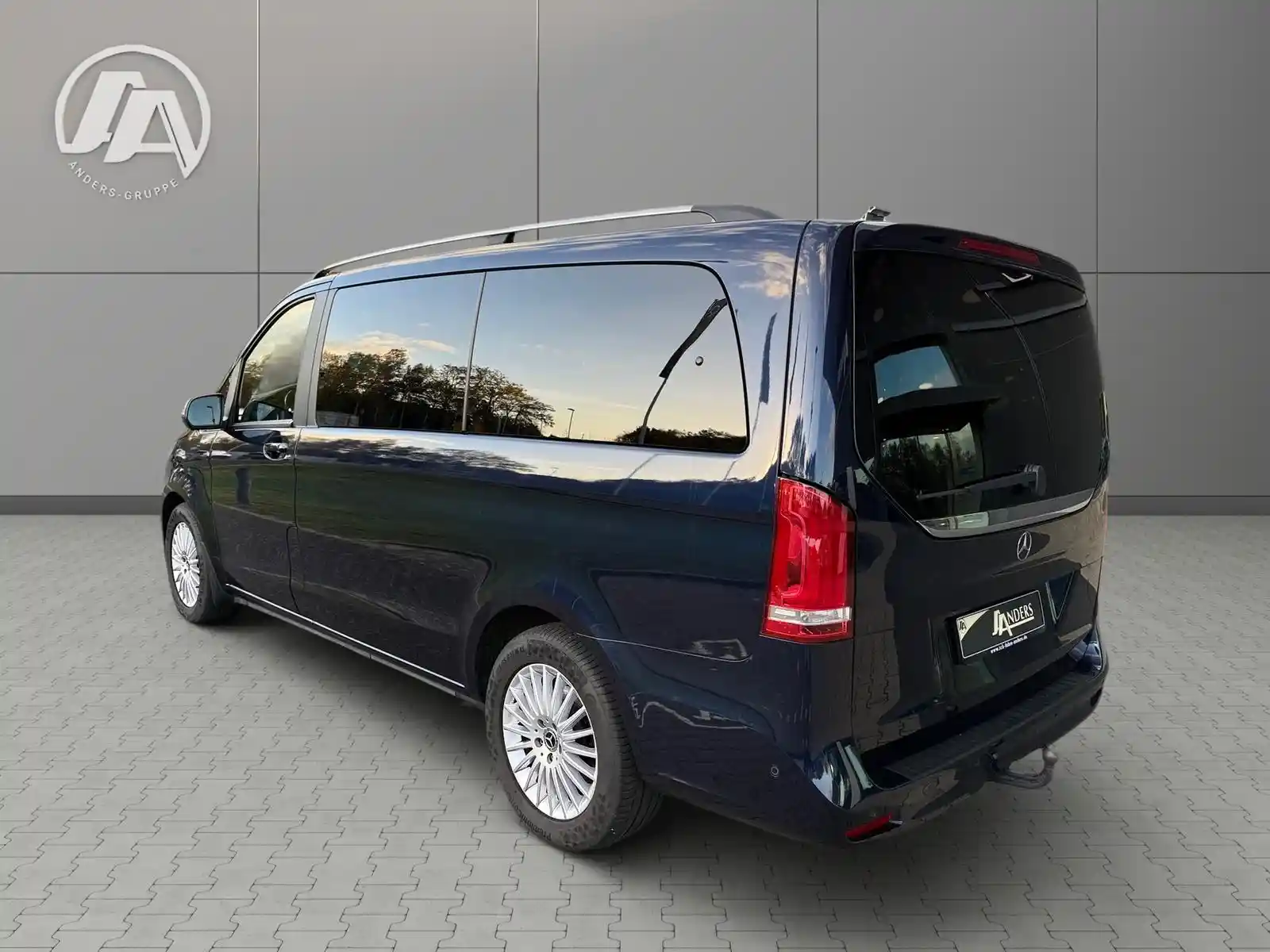 Mercedes-Benz V 250