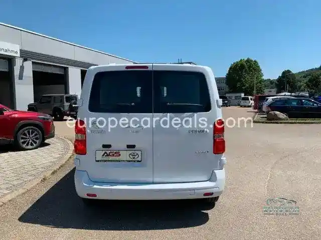 Toyota Proace (Verso)