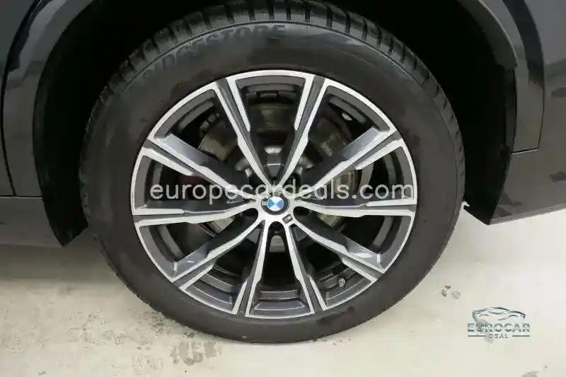 BMW X5 M60