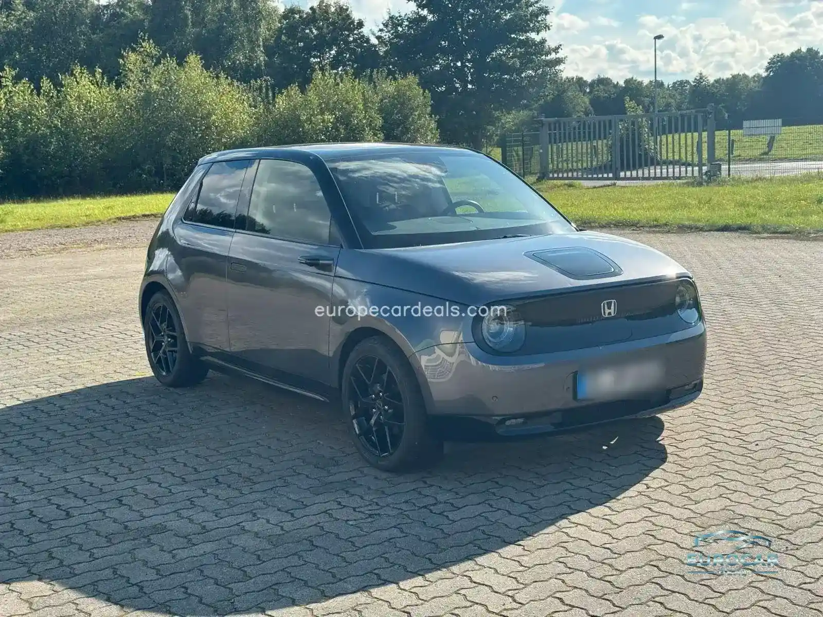 Honda e