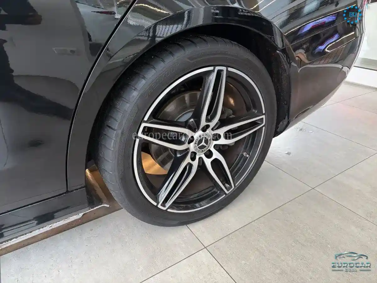 Mercedes-Benz E 400