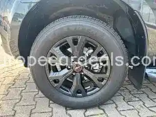 Double Cab 4WD V-CROSS ! Tageszulassung !