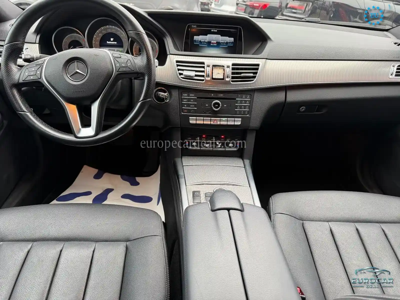 Mercedes-Benz E 200