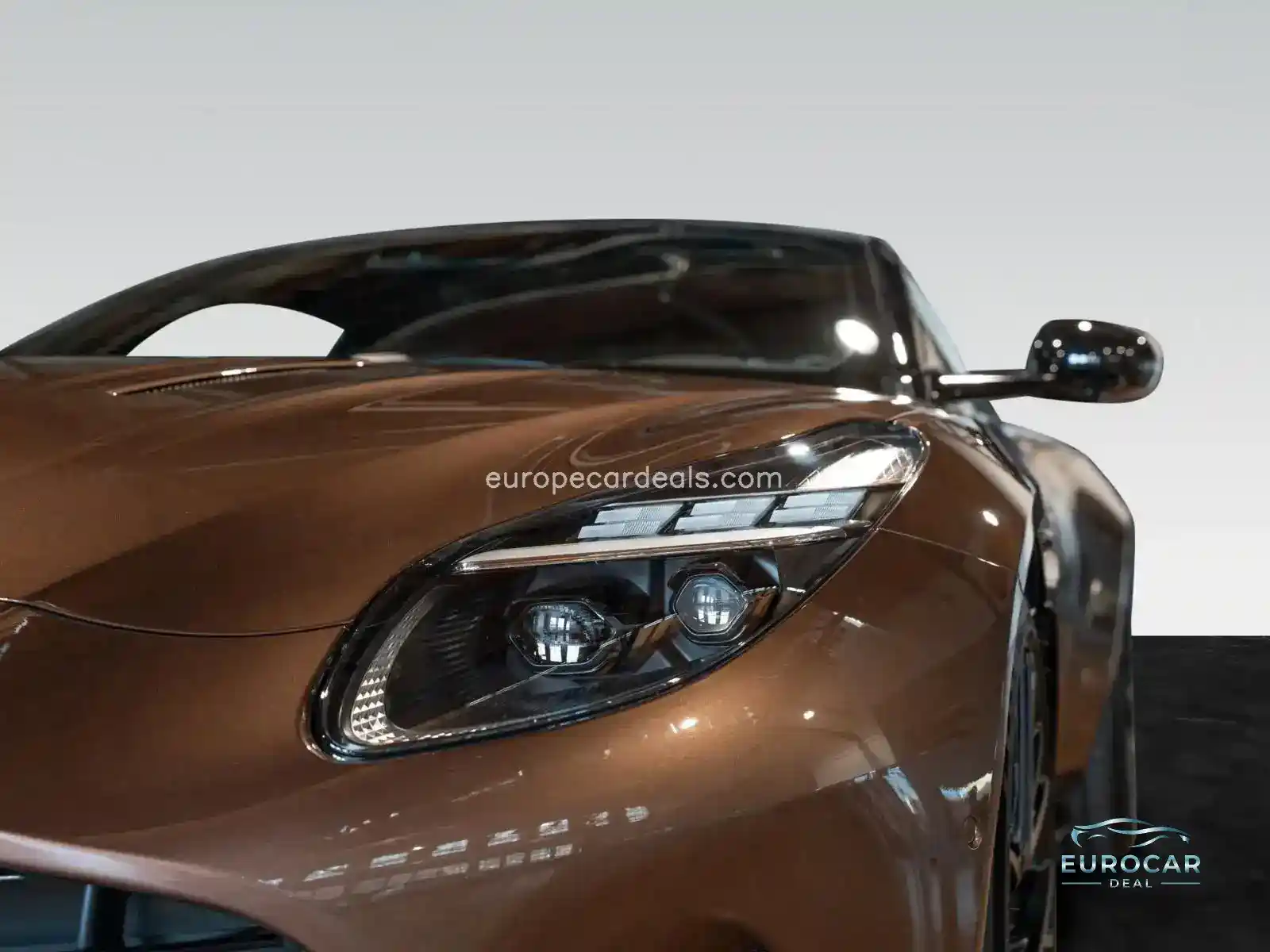 Aston Martin DB12