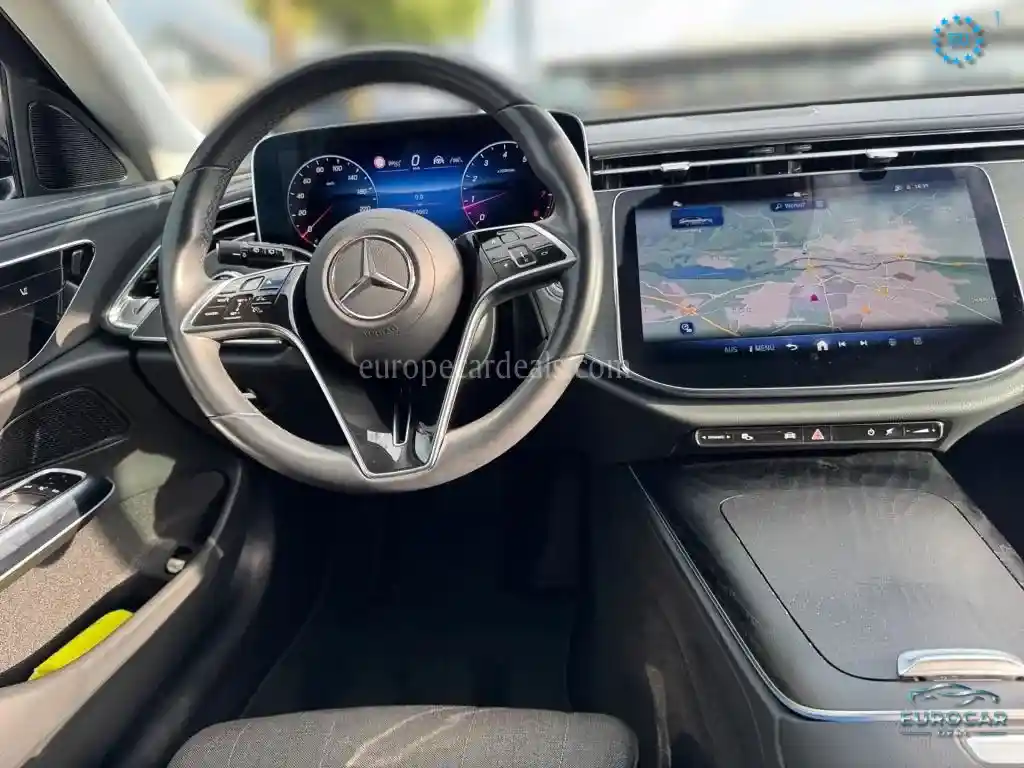 Mercedes-Benz E 200